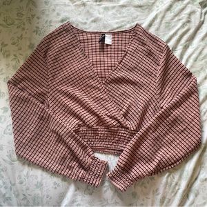 H & M checkered pink longsleeve top